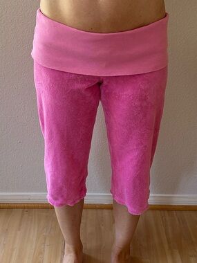 Juicy Couture Vintage Y2K Pink Terry Capri Pants with fold over waist - Size M